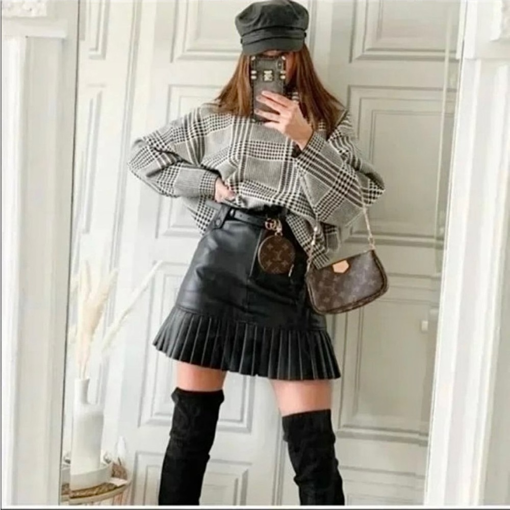 Zara black pleated leather skirt - Picture 13 of 16